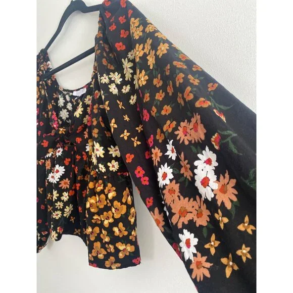 Patrons Of Peace Women’s Black Floral Puff Sleeve Rayon Crop Top Size S - Picture 2 of 7